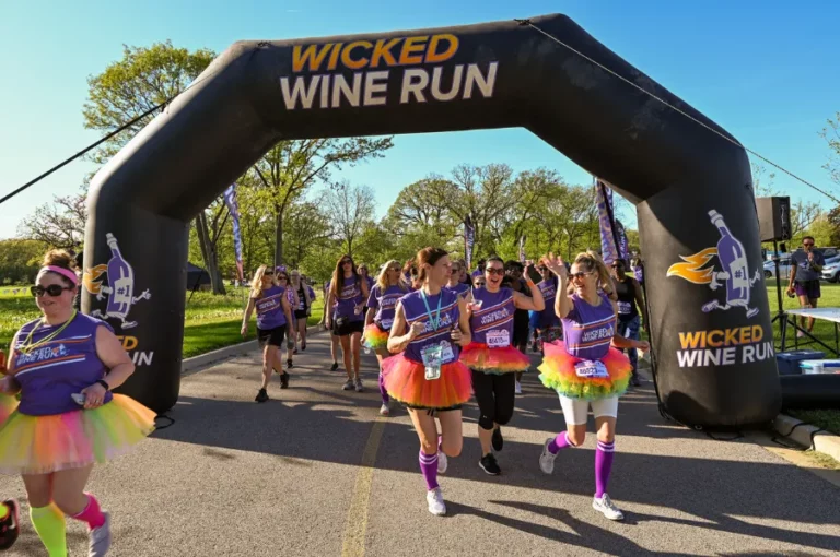 Wicked Wine 5k 1k Run Detroit 2019 4 - Wicked Wine Run - wine run 5k